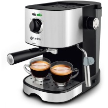 Casa Parana - La mini cafetera prepara un café espresso